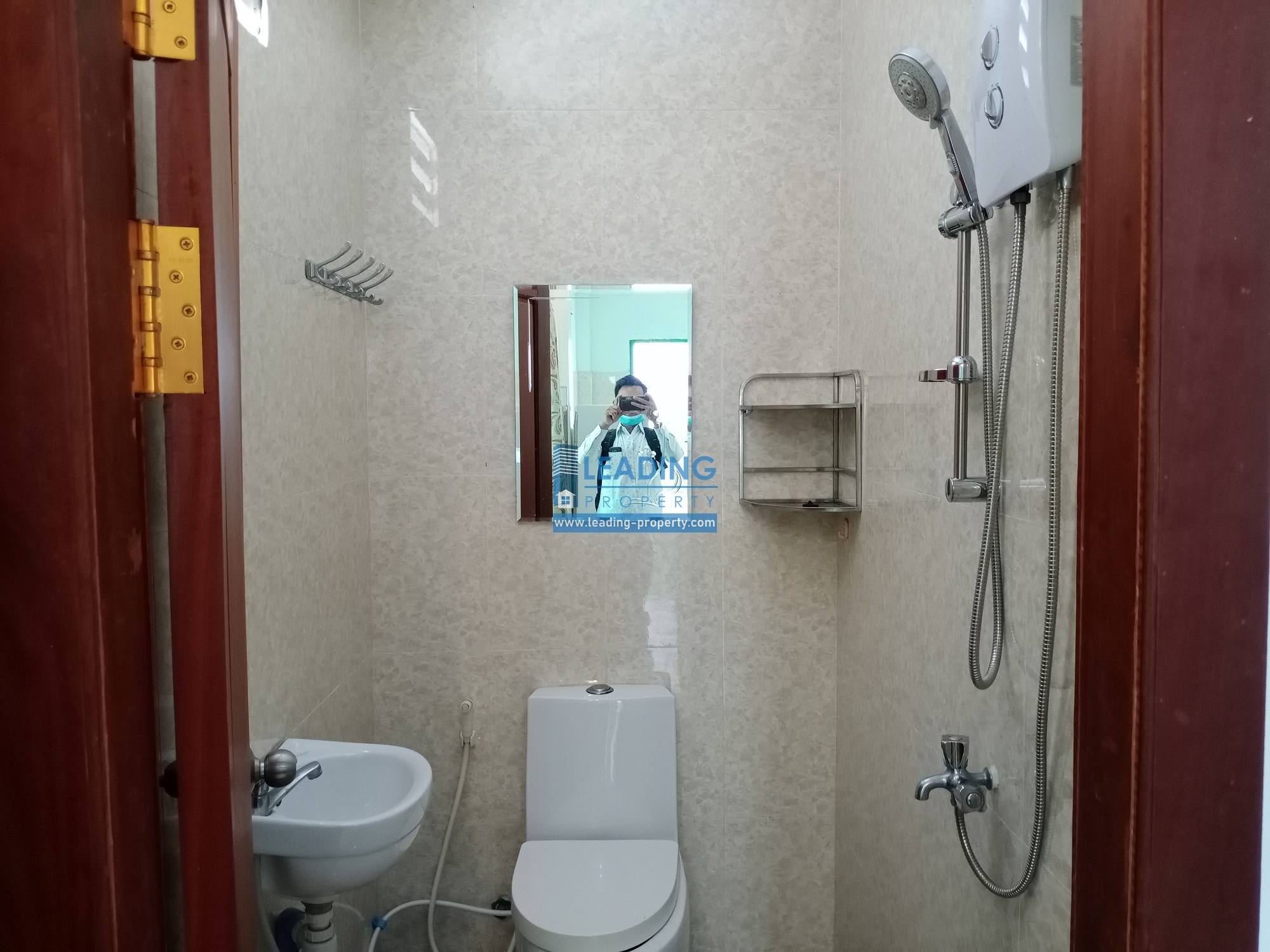 N071 - 1 BEDROOM - TONLE BASAC