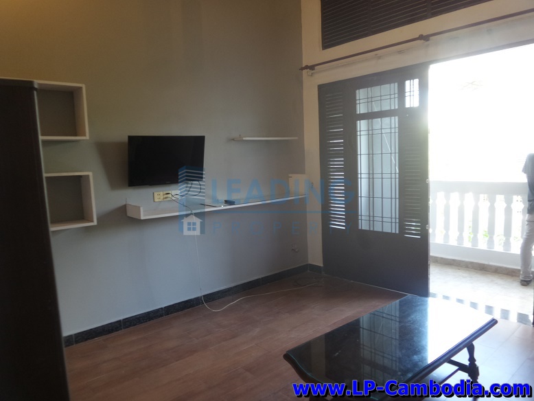 N137 - 1 BEDROOM - STREEY 2004