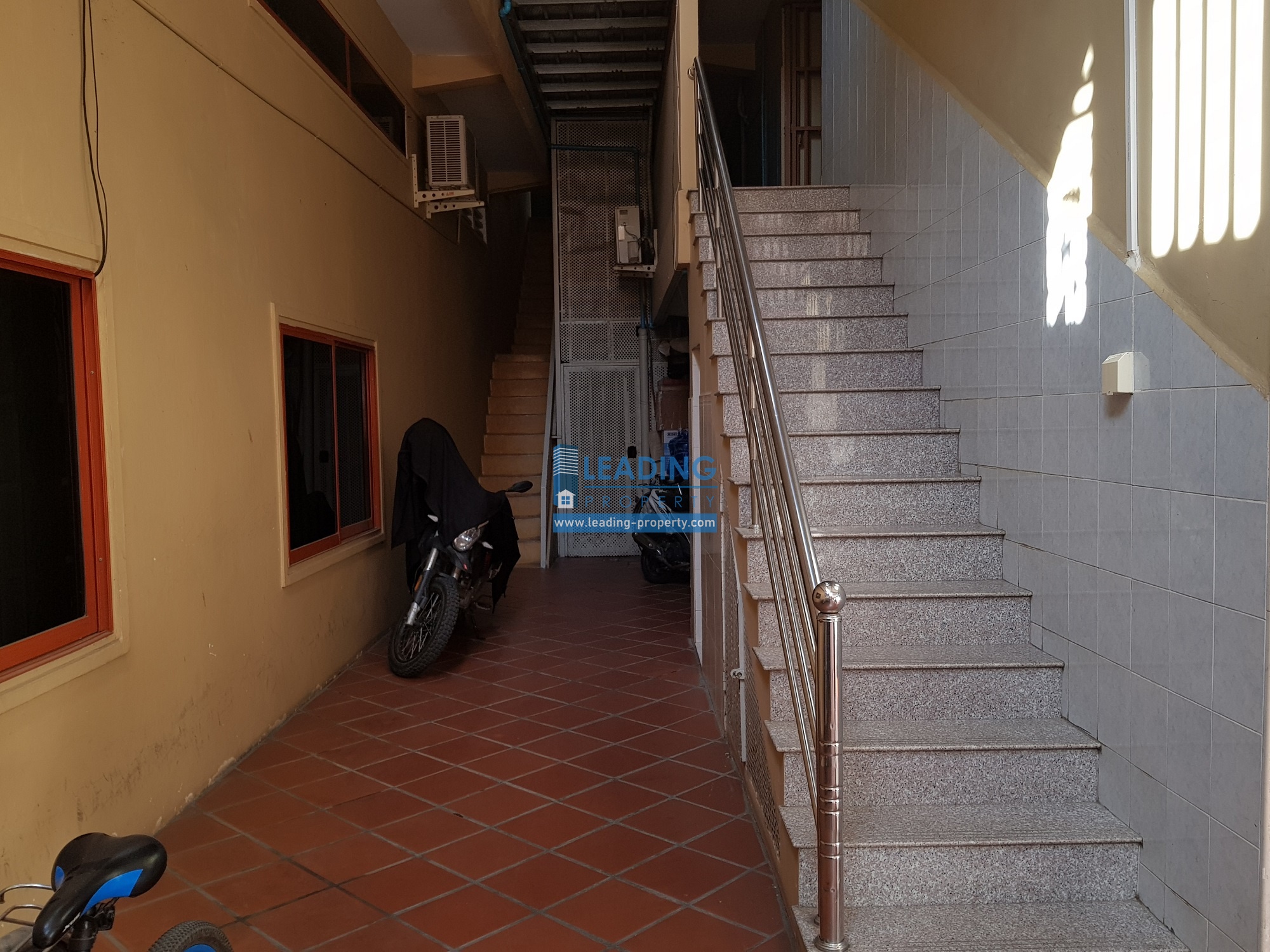 N607 - 2 BEDROOMS - TOUL TOM PONG